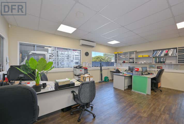 1 Crompton Road Rockingham WA 6168 - Image 11