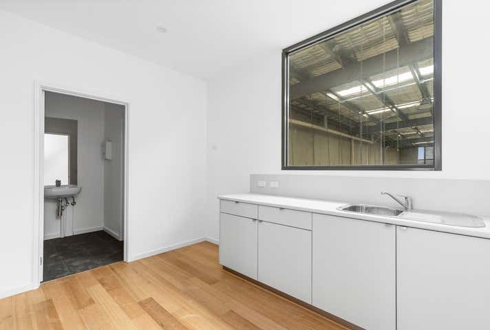 2/12 Boneyards Avenue Torquay VIC 3228 - Image 5