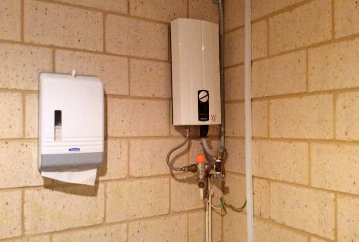 25a Mordaunt Circuit Canning Vale WA 6155 - Image 13