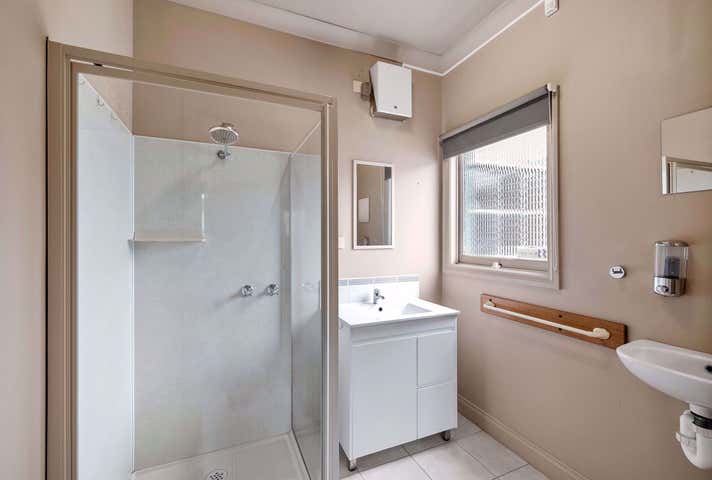 26 Peel Street North Bakery Hill VIC 3350 - Image 2