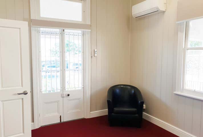 1/12 Gray Street Ipswich QLD 4305 - Image 3