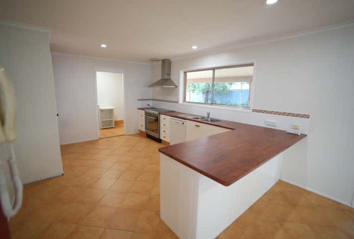18 Nerang-Broadbeach Road Nerang QLD 4211 - Image 9