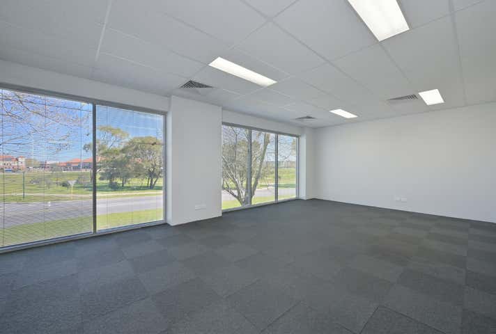 18 Goddard Street Rockingham WA 6168 - Image 11