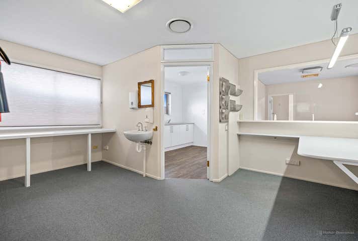 76 Margaret Street East Toowoomba QLD 4350 - Image 8