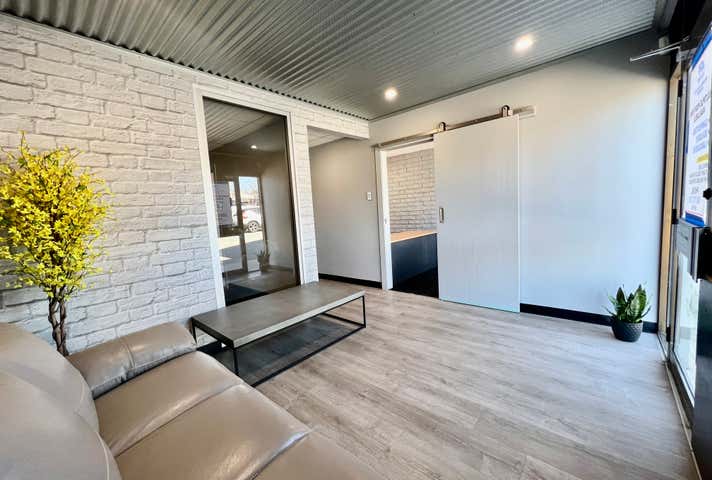 67 Beach Road Christies Beach SA 5165 - Image 3