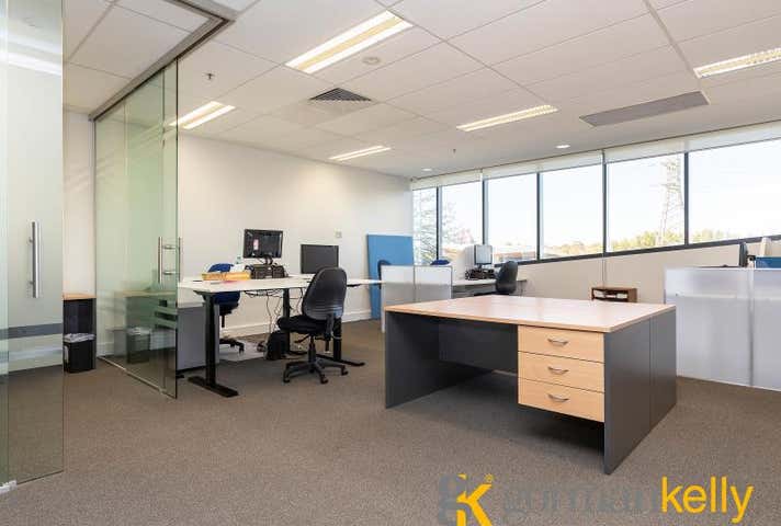 Suite 1.03, 1 Crescent Road Glen Iris VIC 3146 - Image 3