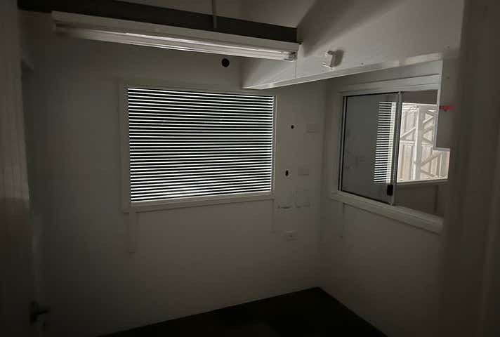 Unit 1/15-21 Nissen Street Pialba QLD 4655 - Image 6