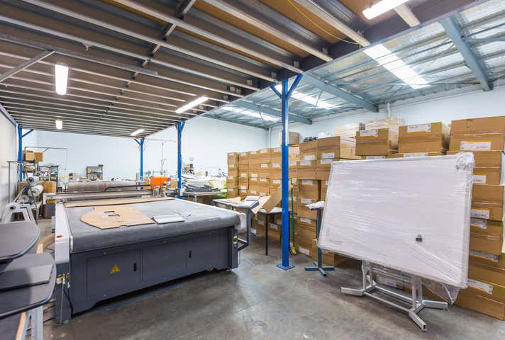 2/10 Bushland Ridge Bibra Lake WA 6163 - Image 8