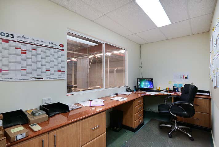 Unit 2, 44 Vinnicombe Drive Canning Vale WA 6155 - Image 17