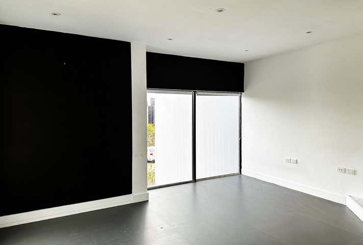 4 Torca Terrace Mornington VIC 3931 - Image 3