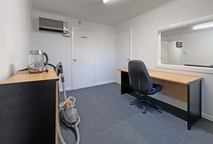Unit 3, 52 Clavering Road Bayswater WA 6053 - Image 4