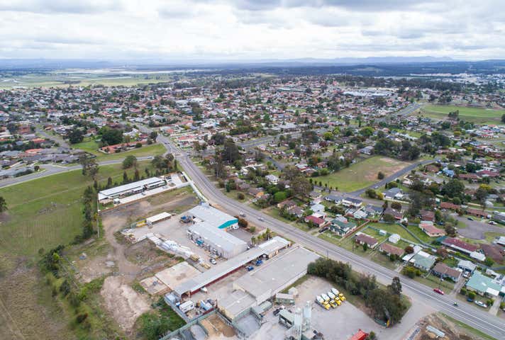 65 Aberglasslyn Road Aberglasslyn NSW 2320 - Image 7