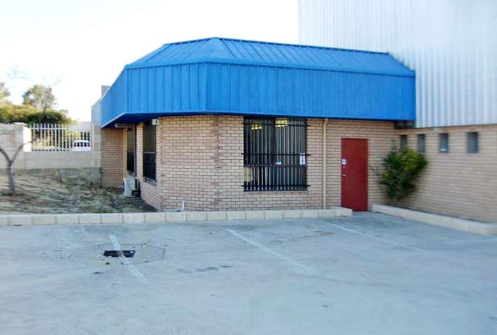 57 Attwell Street Landsdale WA 6065 - Image 10