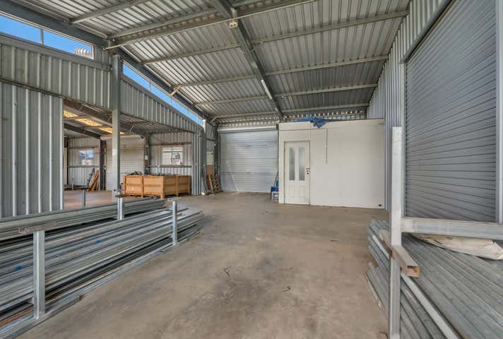 2 Dennis Little Drive Glanmire QLD 4570 - Image 6
