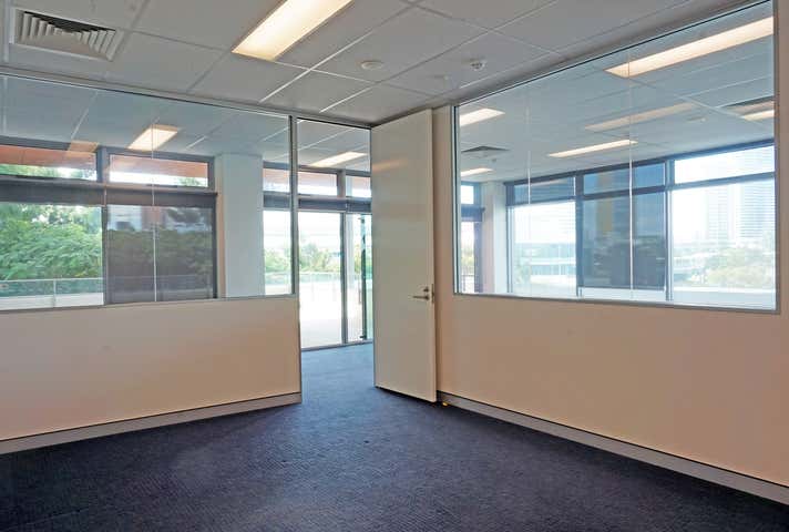 4 Miami Key Broadbeach QLD 4218 - Image 7