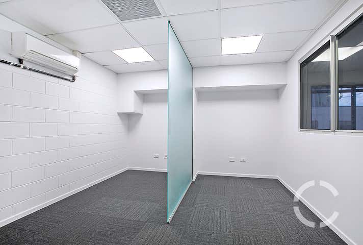 1&2/ 212 Curtin Avenue Eagle Farm QLD 4009 - Image 6