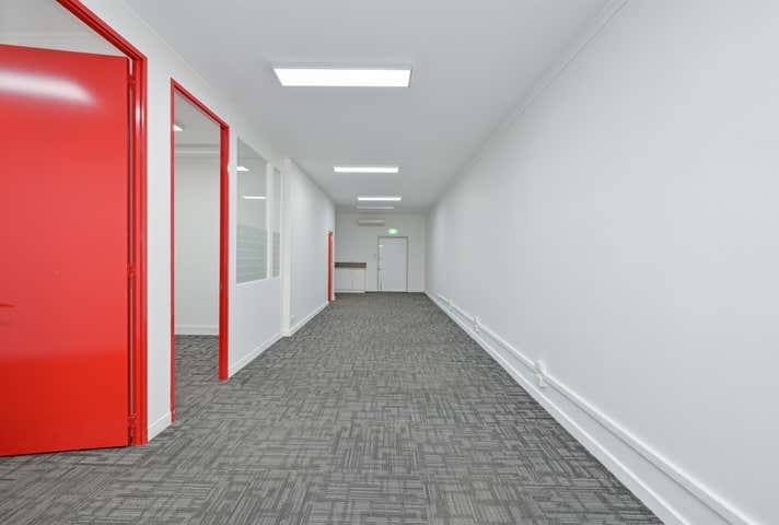 17 Welwyn Avenue Manning WA 6152 - Image 6