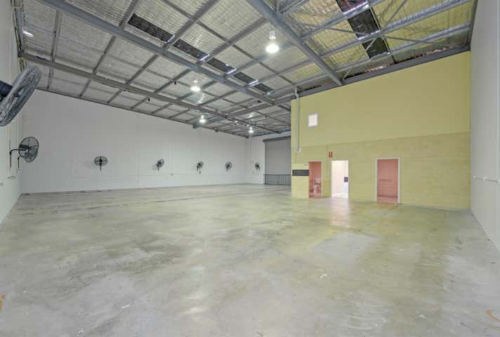 4,2-6 Tulloch Way Canning Vale WA 6155 - Image 14