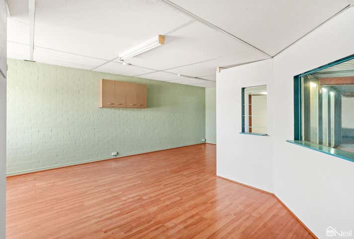 2/3 Lockhart Road Kelmscott WA 6111 - Image 9