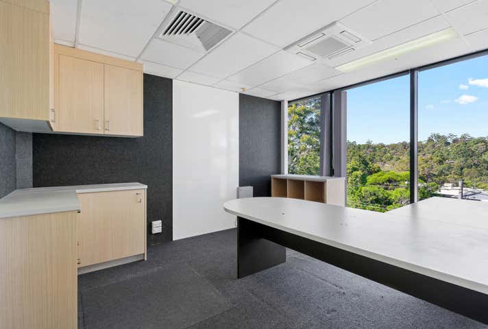 Unit 8, 35 Leighton Place Hornsby NSW 2077 - Image 5