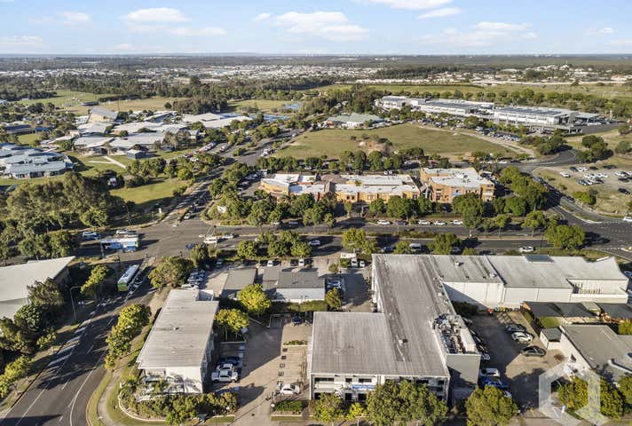 4/4 Winn Street North Lakes QLD 4509 - Image 13