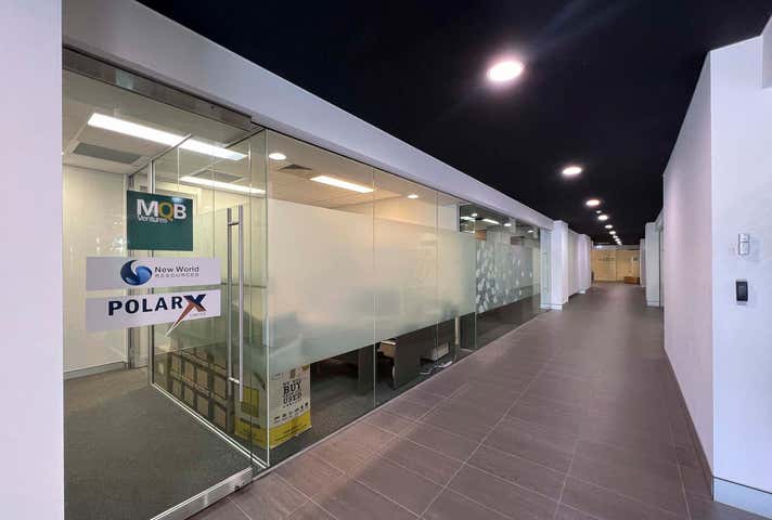 1/100 Railway Road Daglish WA 6008 - Image 2