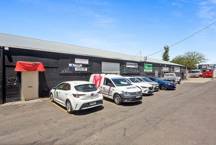 235-241 Princes Highway Unanderra NSW 2526 - Image 2