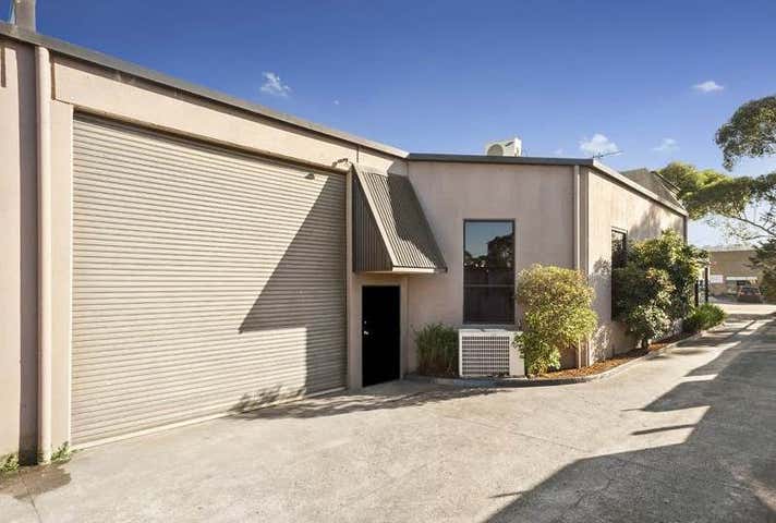 1/32 Peel Street Eltham VIC 3095 - Image 2