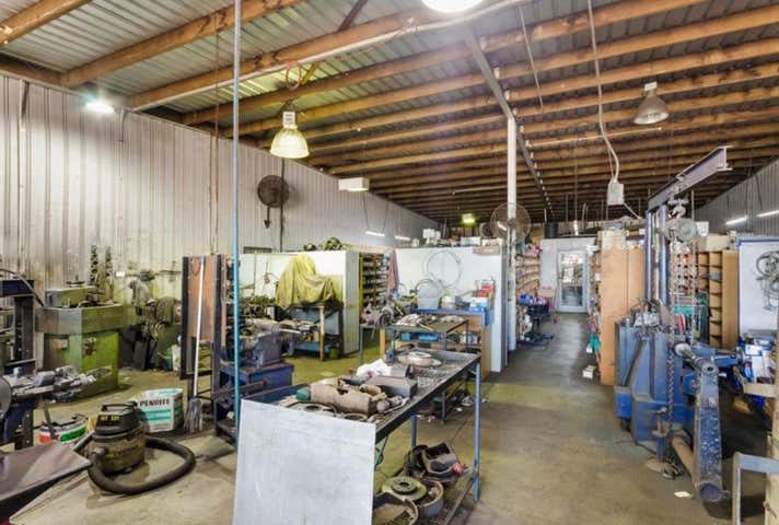 The Market, 25 Keane Street Currajong QLD 4812 - Image 15