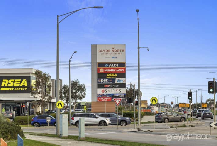 41 Rainier Crescent Clyde North VIC 3978 - Image 11