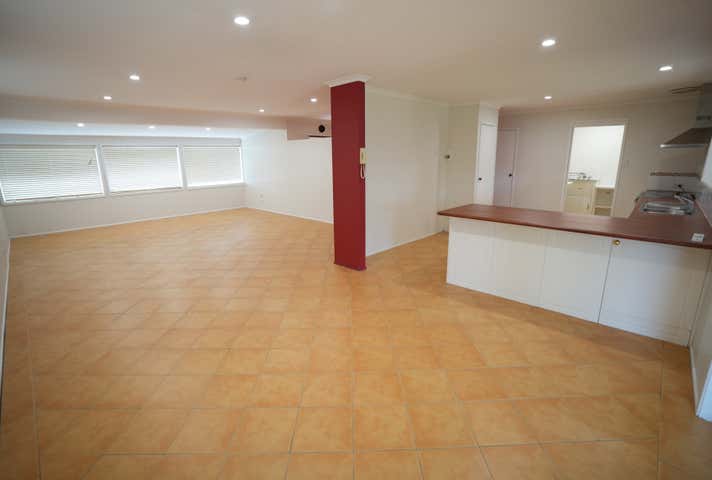 18 Nerang-Broadbeach Road Nerang QLD 4211 - Image 5