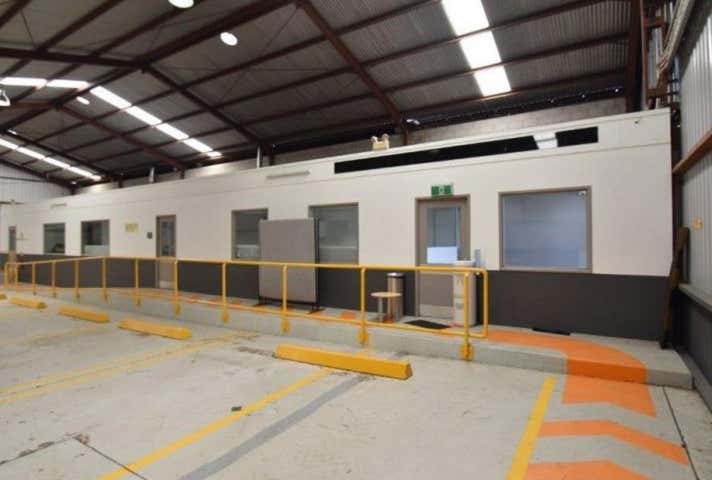 50 Ingham Road West End QLD 4810 - Image 6