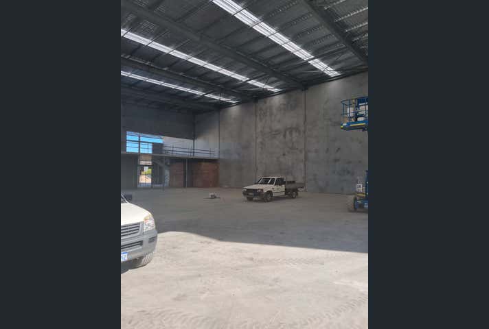 Unit 2, 53 Barley Place Canning Vale WA 6155 - Image 3