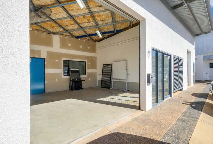 25/16 Charlton Court Woolner NT 0820 - Image 7