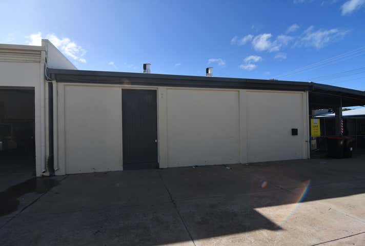 3/85 Ingham Road West End QLD 4810 - Image 2