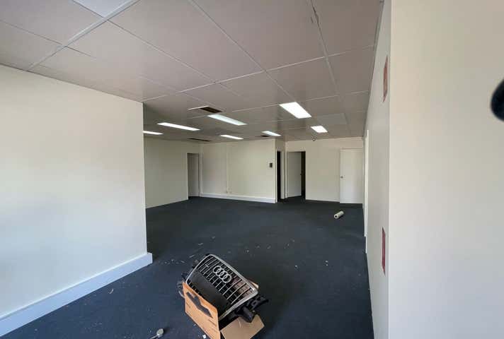 21 Denninup Way Malaga WA 6090 - Image 5