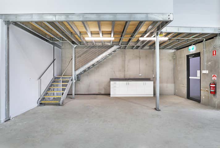 18/5-11 Waynote Place Unanderra NSW 2526 - Image 3