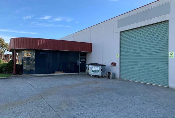 2/15-19 Vesper Drive Narre Warren VIC 3805 - Image 1