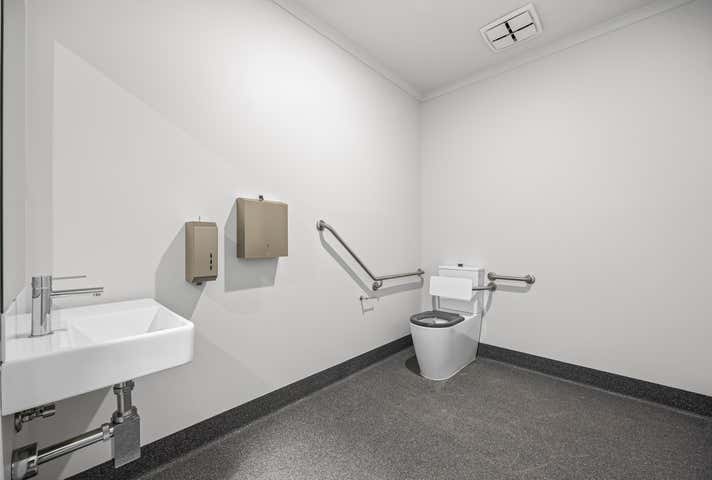 1/28 Butt Street Canadian VIC 3350 - Image 4