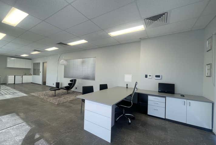 60 Distinction Road Wangara WA 6065 - Image 18