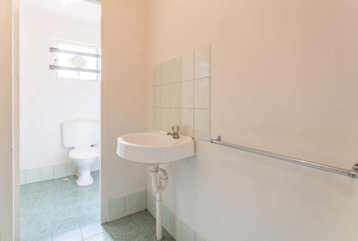 Unit 3, 133 Kelvin Road Maddington WA 6109 - Image 7