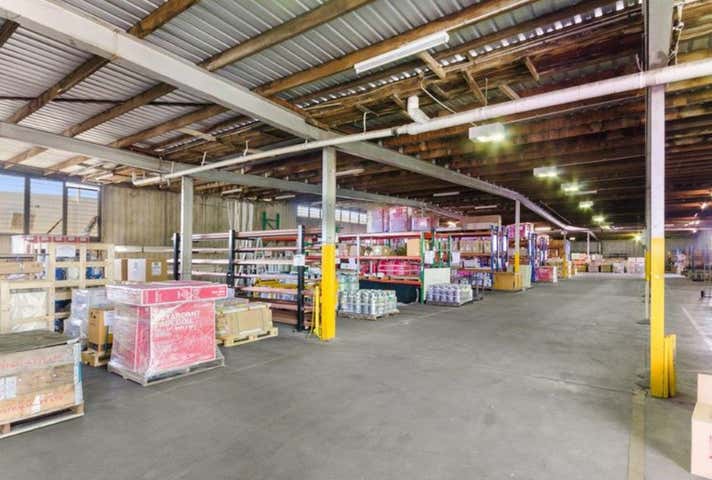 The Market, 25 Keane Street Currajong QLD 4812 - Image 9