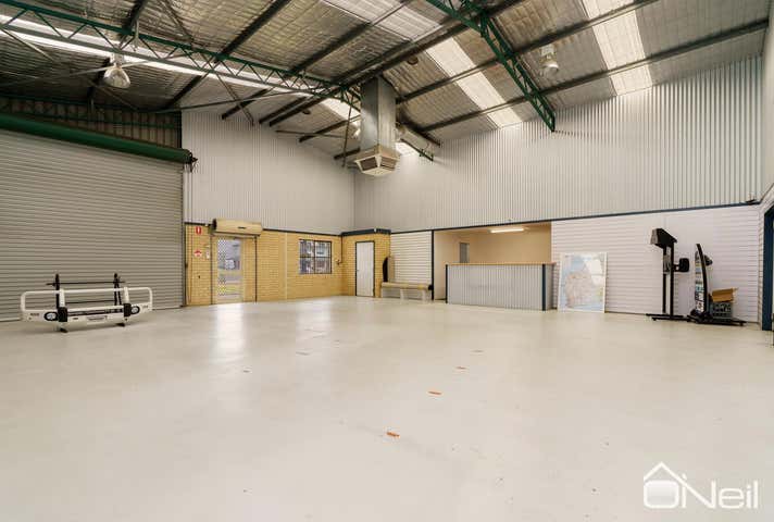 19 Gillam Drive Kelmscott WA 6111 - Image 12