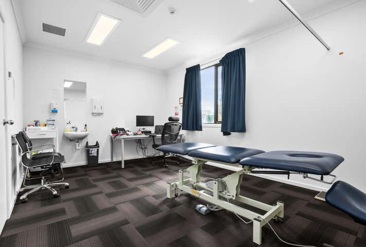 5 Cinnamon Grove Point Cook VIC 3030 - Image 2