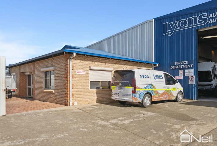 153 Chisholm Crescent Kewdale WA 6105 - Image 6