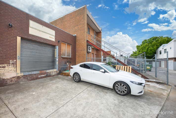 99 O'Shanassy Street Sunbury VIC 3429 - Image 9