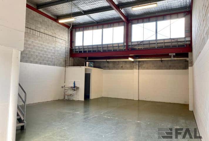 Unit 5, 18 Spine Street Sumner QLD 4074 - Image 3