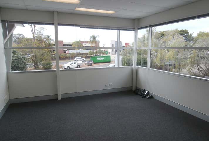 1/44 Devlan Street Mansfield QLD 4122 - Image 2
