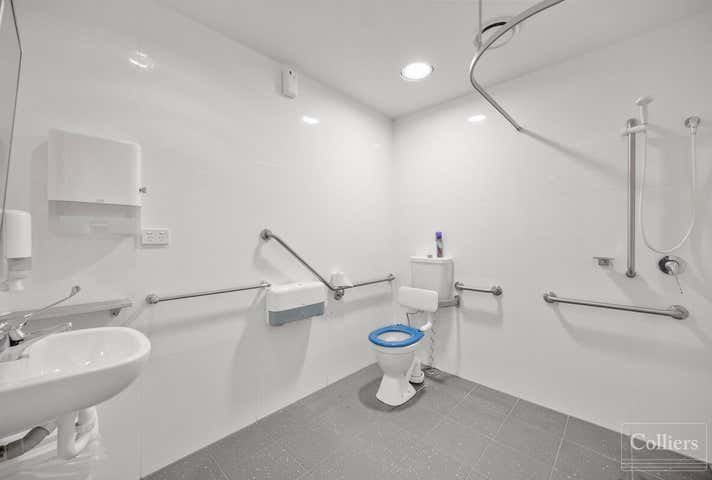 2/719-725 Woolcock Street Mount Louisa QLD 4814 - Image 11