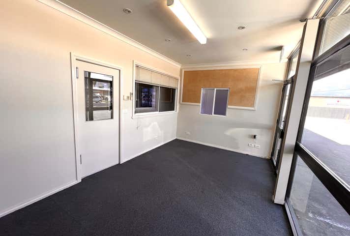 396 McDonald Road Lavington NSW 2641 - Image 2